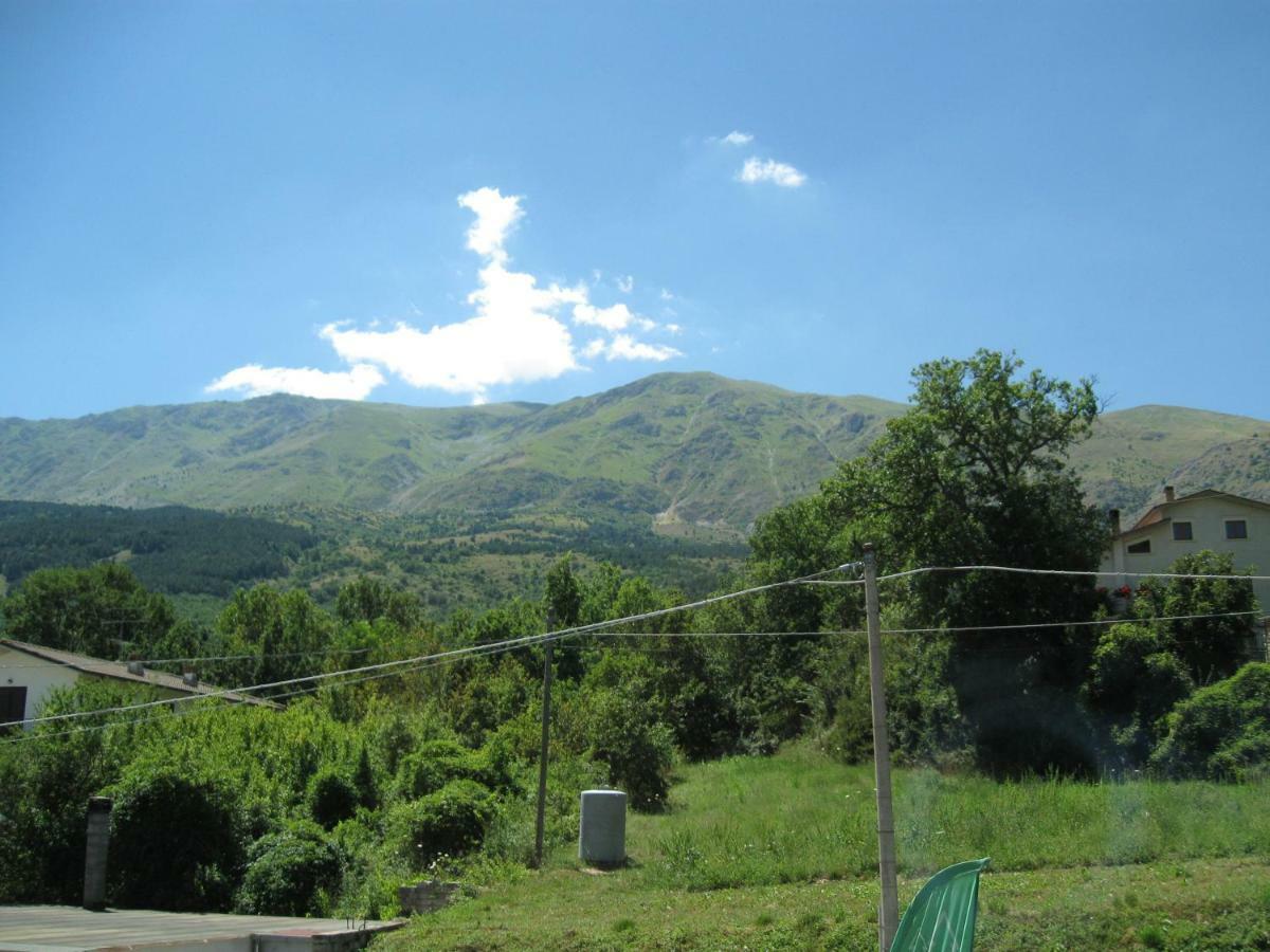 B&B Lo Chalet Di Ocre San Felice d'Ocre Εξωτερικό φωτογραφία
