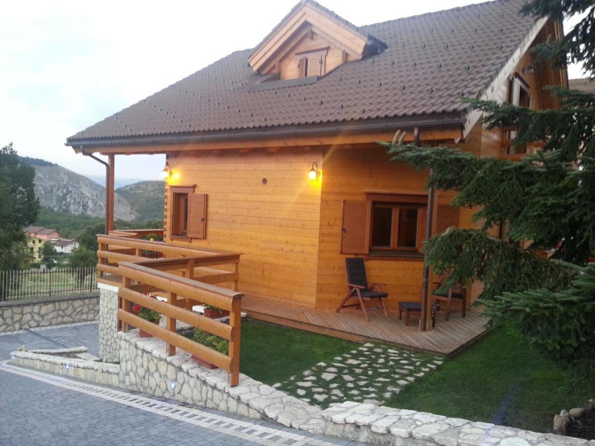 B&B Lo Chalet Di Ocre San Felice d'Ocre Εξωτερικό φωτογραφία